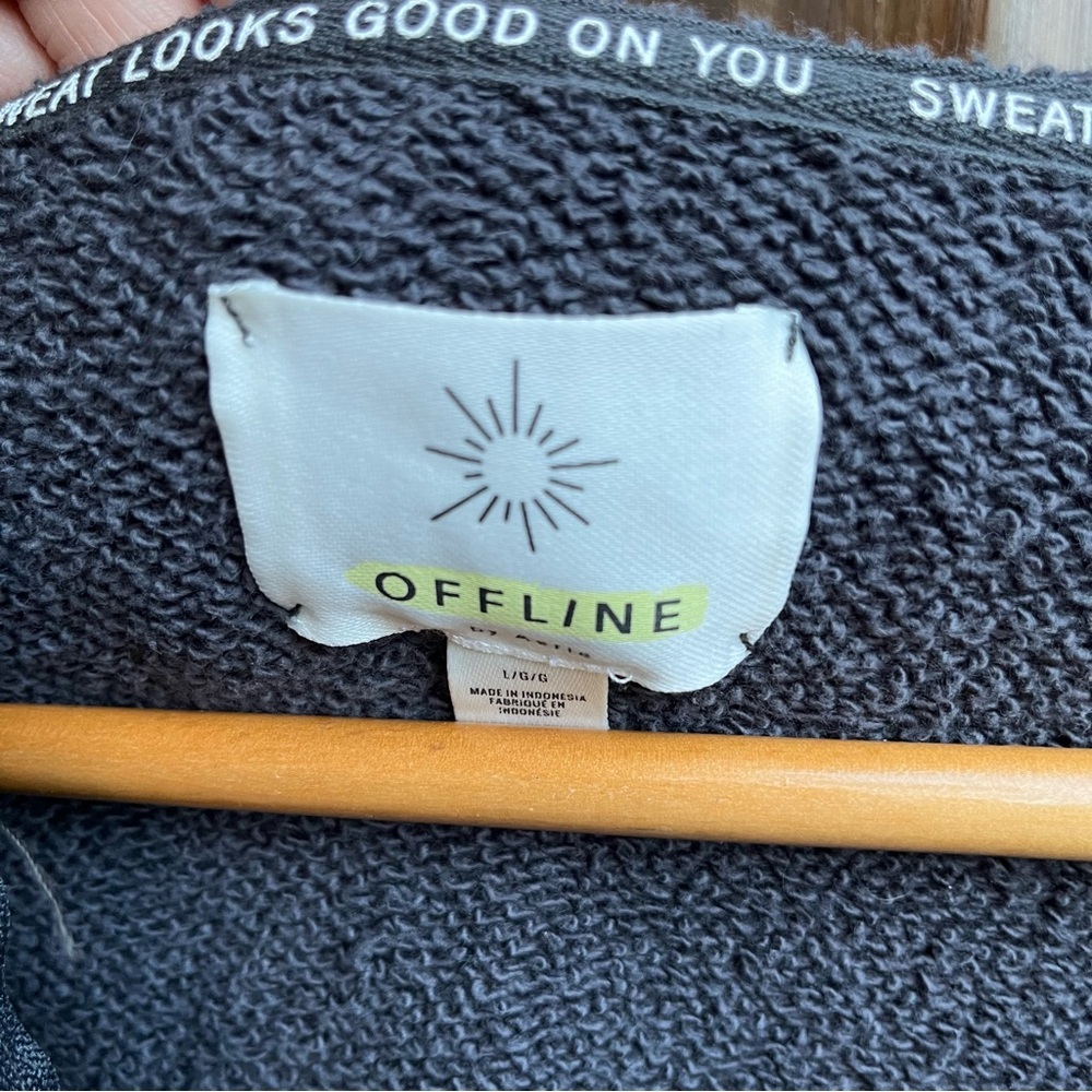 Aerie Offline Charcoal Gray Cropped Hoodie - Picture 2 of 3